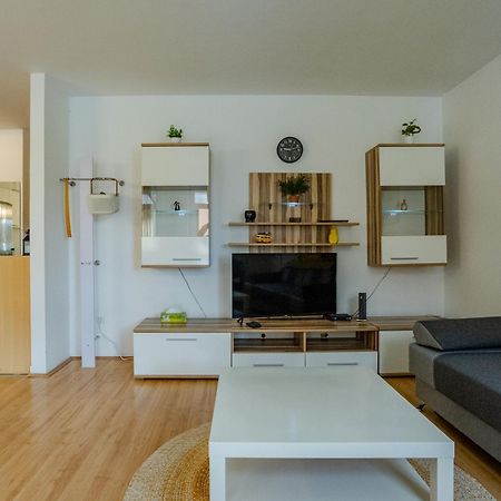 Apartament Six Corners - Sunny Corner Pécs Zewnętrze zdjęcie